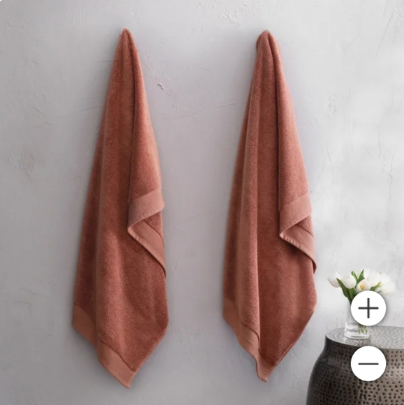 (5)Charisma 100% Egyptian Cotton Elegant  Bath Towels - Picture 1 of 4